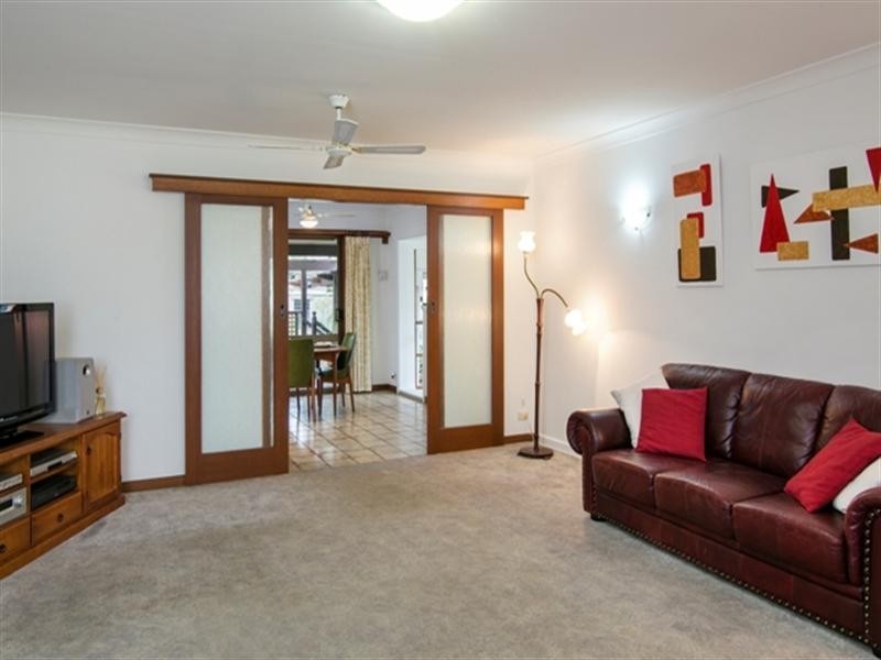 5 Lydia Avenue, Surrey Downs SA 5126