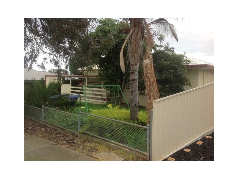 20 Melrose Avenue, Clearview SA 5085