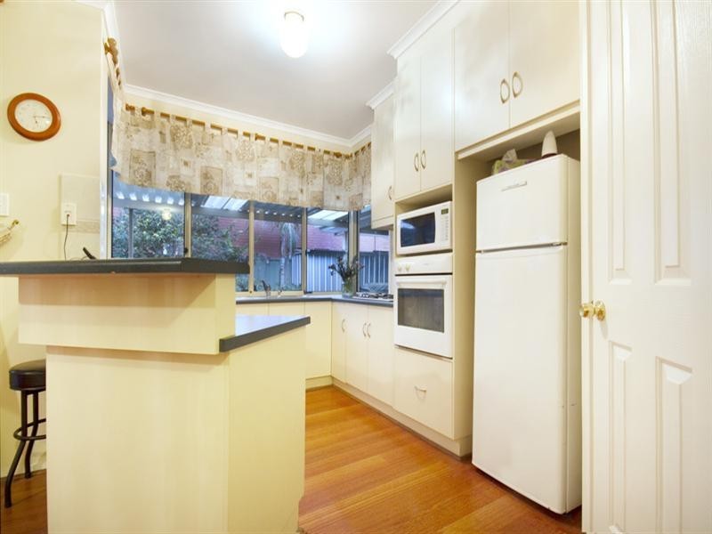 19 Windermere Crescent, Mawson Lakes SA 5095