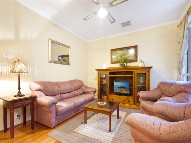 19 Windermere Crescent, Mawson Lakes SA 5095