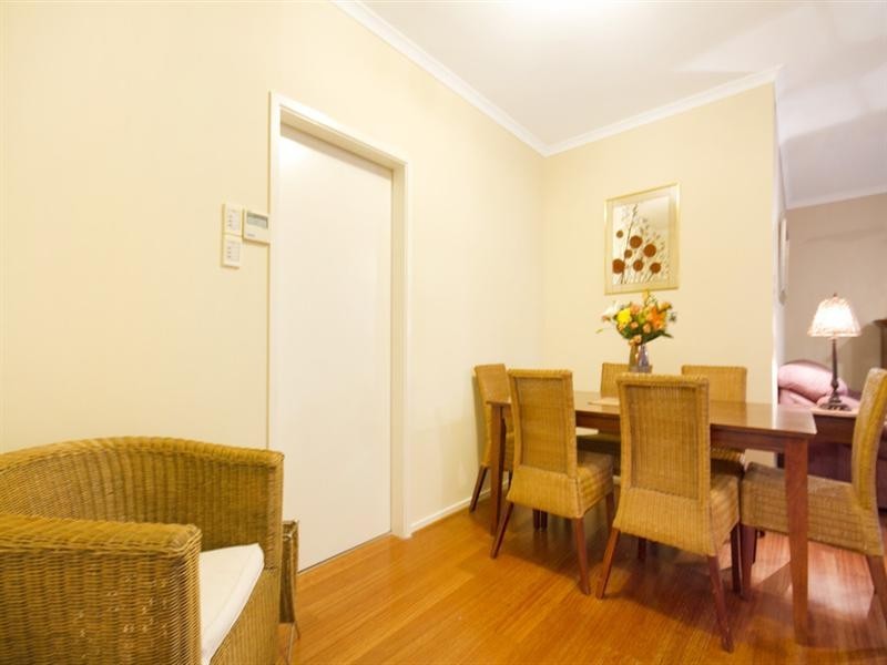 19 Windermere Crescent, Mawson Lakes SA 5095