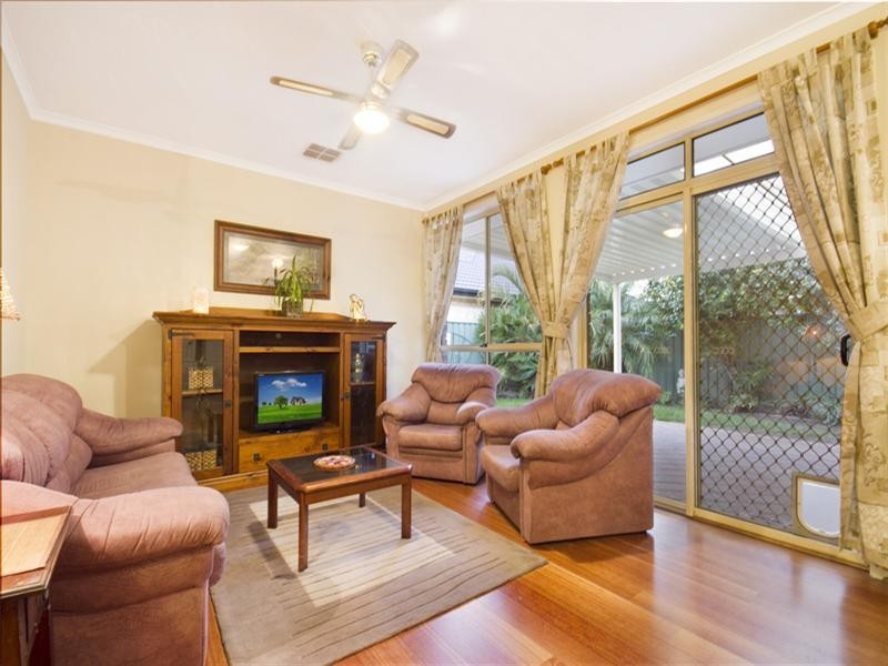 19 Windermere Crescent, Mawson Lakes SA 5095