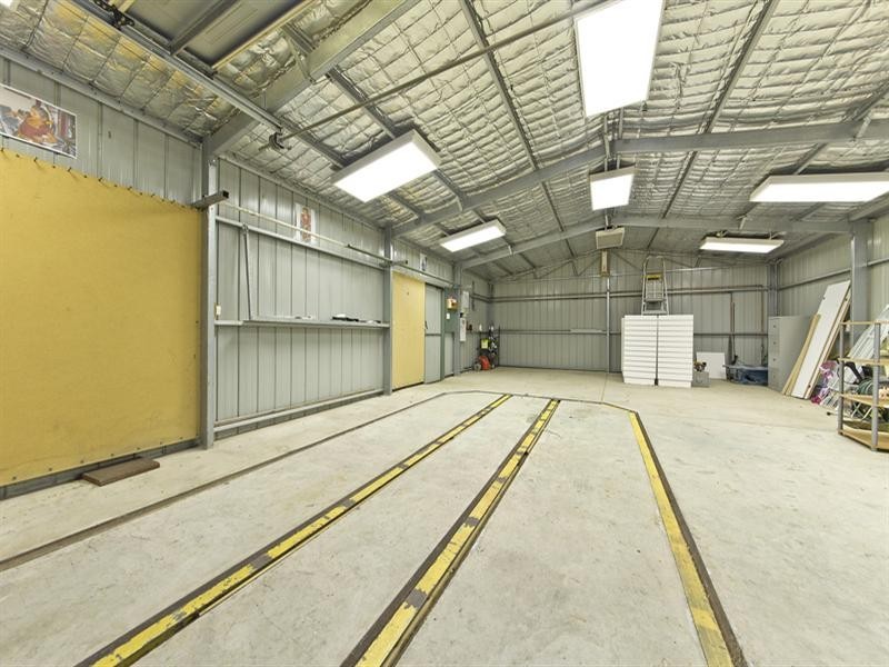 11 Lakeside Drive, Paralowie SA 5108