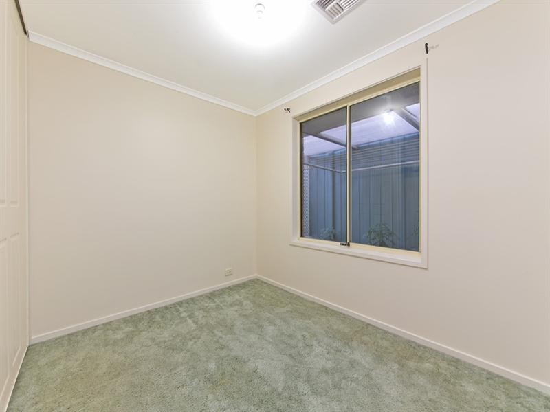 11 Lakeside Drive, Paralowie SA 5108