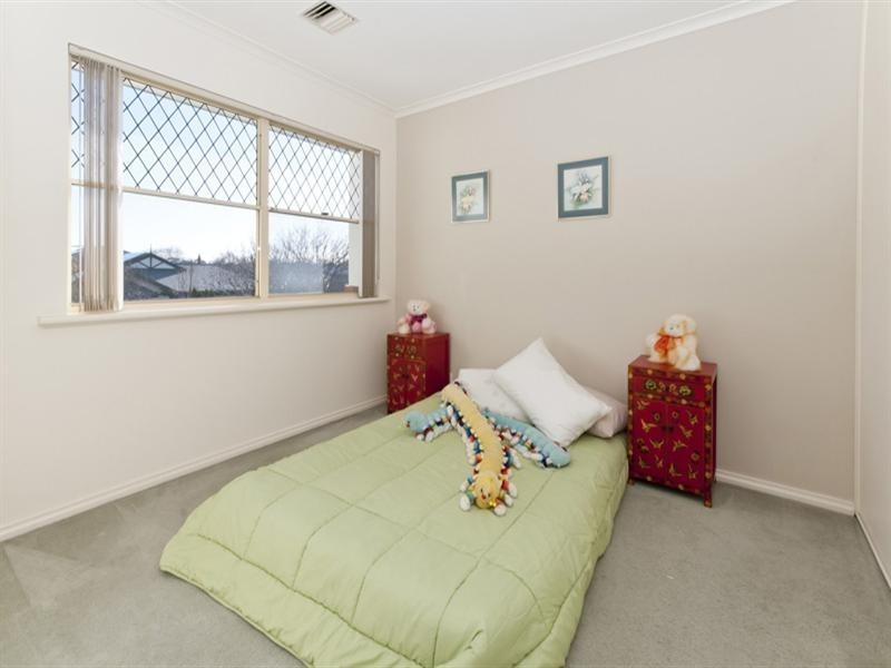 8 Florence Street, Oakden SA 5086