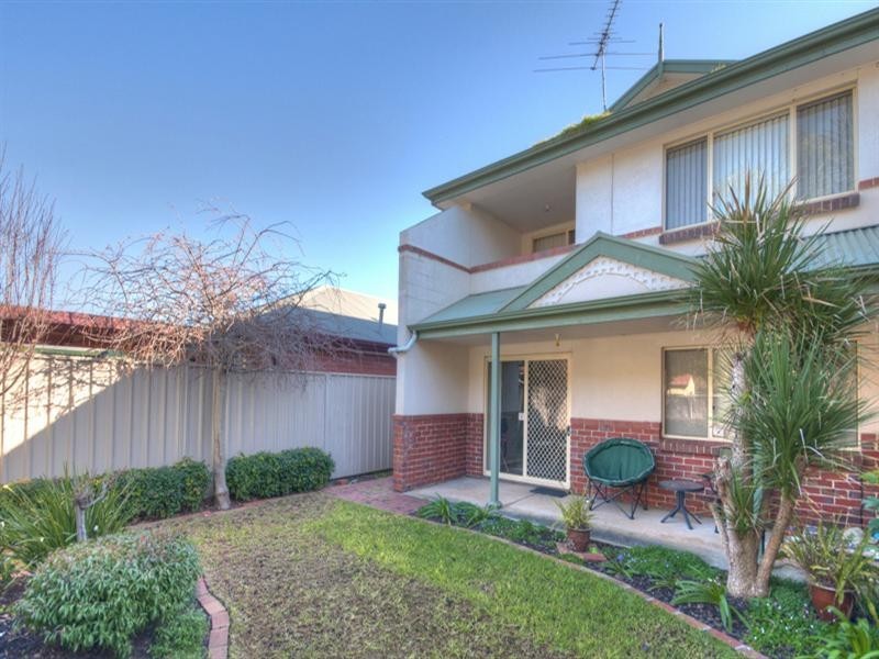 8 Florence Street, Oakden SA 5086