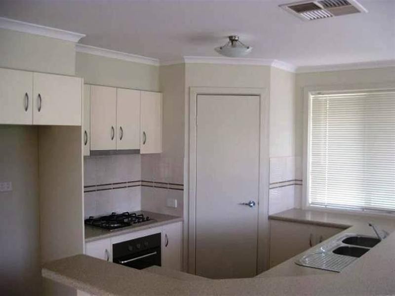 9 Orange Parade, Munno Para West SA 5115