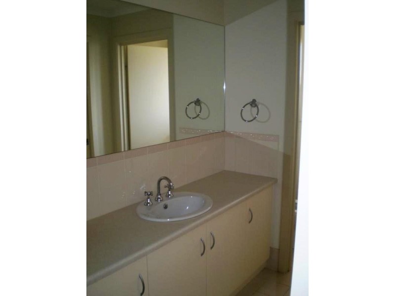 9 Orange Parade, Munno Para West SA 5115