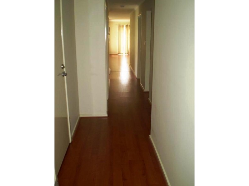 9 Orange Parade, Munno Para West SA 5115