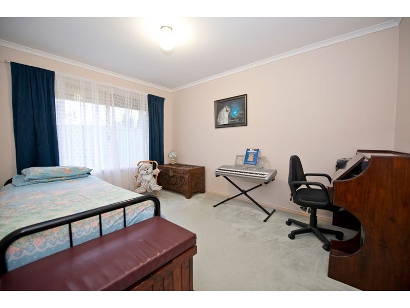 19 Chambers Street, Golden Grove SA 5125