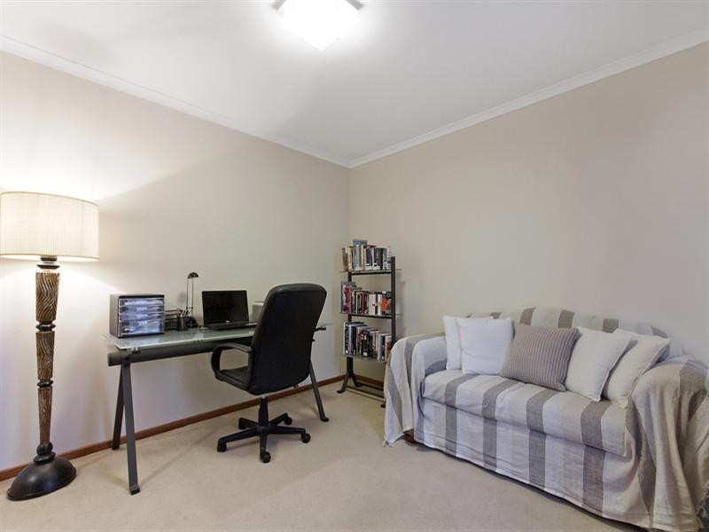 5 Hillside Court, Walkley Heights SA 5098