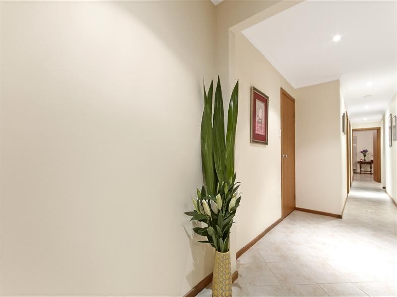 5 Hillside Court, Walkley Heights SA 5098