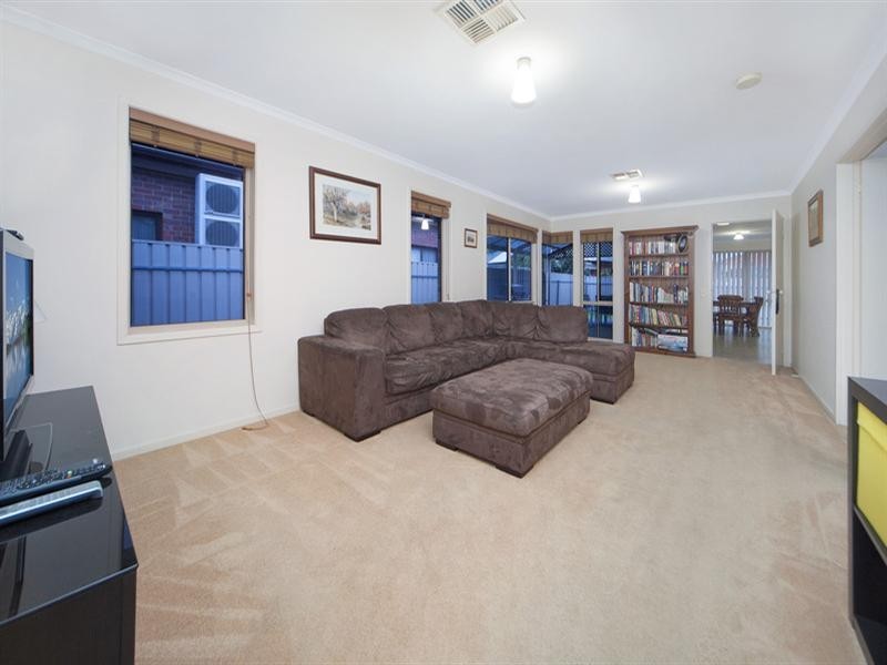 4 Oxburgh Street, Oakden SA 5086