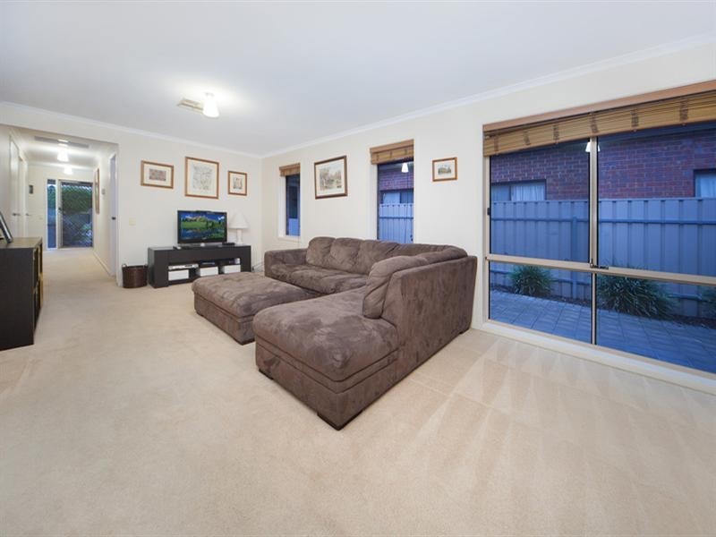 4 Oxburgh Street, Oakden SA 5086