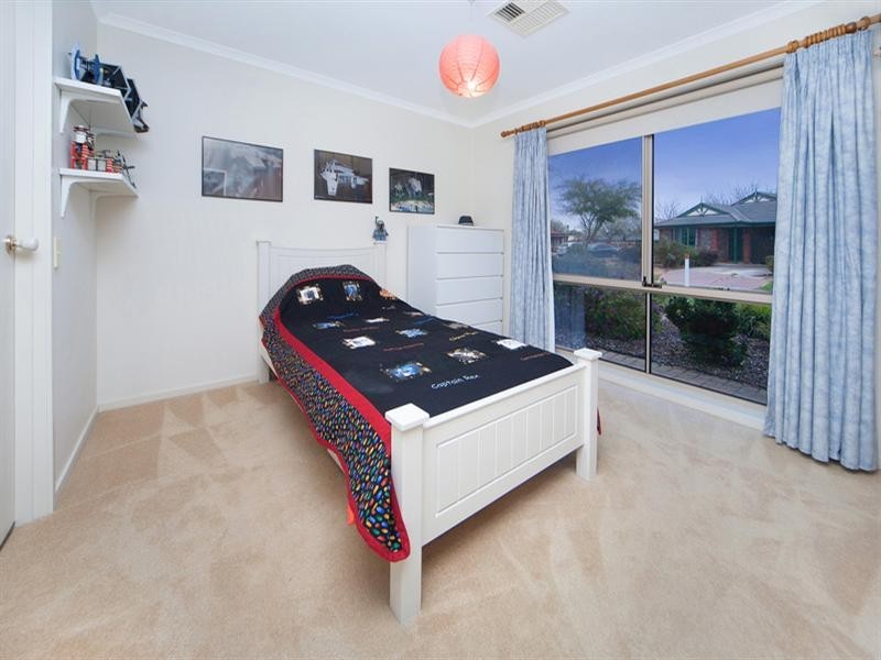 4 Oxburgh Street, Oakden SA 5086