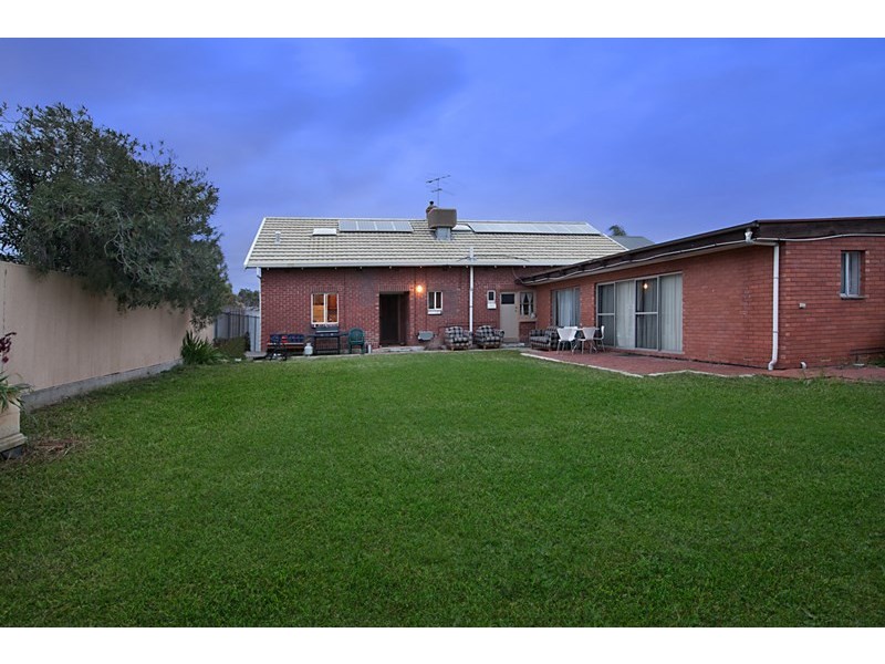 4 Collingrove Avenue, Broadview SA 5083