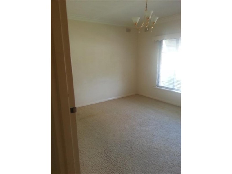 14 Philip Crescent, Valley View SA 5093