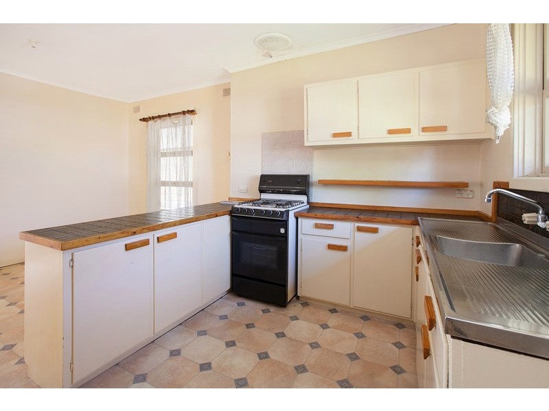 4 Stuart Street, Dernancourt SA 5075