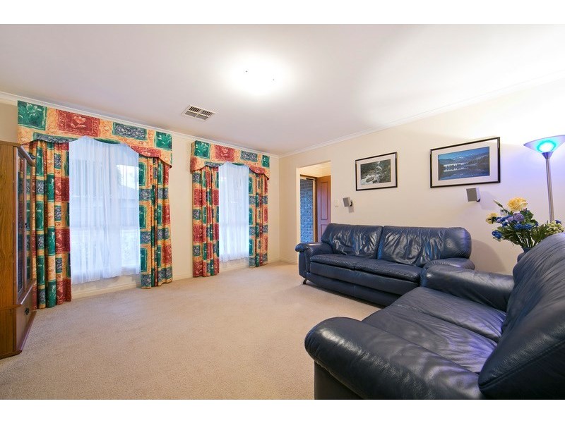 13 Conservatory Circuit, Oakden SA 5086