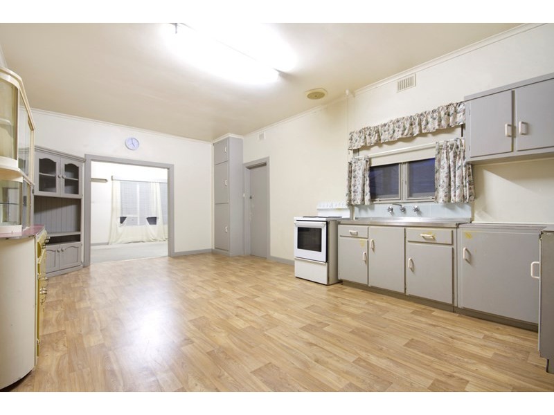 4 Wirra Wirra Avenue, Enfield SA 5085