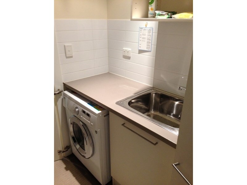 apt 615 1-2 Tarni Court Spinnaker South, New Port SA 5015