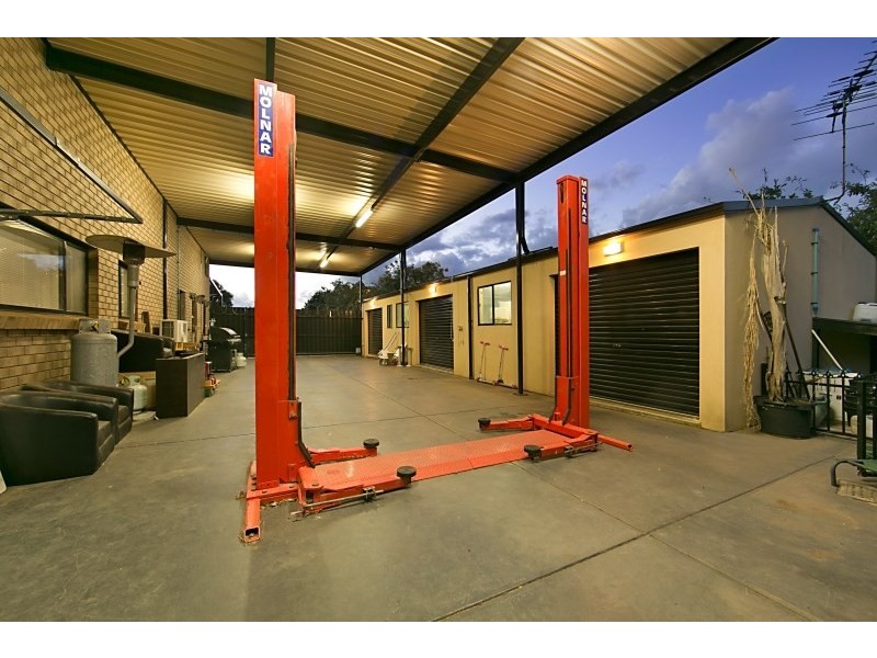 32a Kara Crescent, Gulfview Heights SA 5096