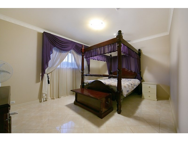 32a Kara Crescent, Gulfview Heights SA 5096