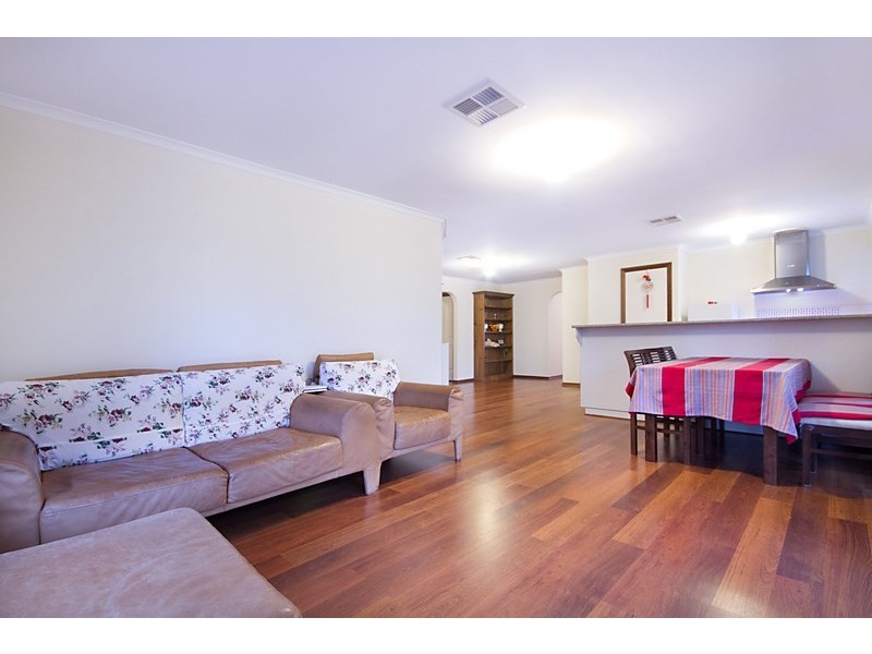 21 Hidcote Circuit, Oakden SA 5086