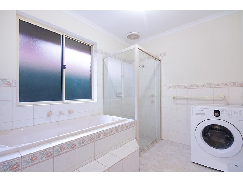 21 Hidcote Circuit, Oakden SA 5086