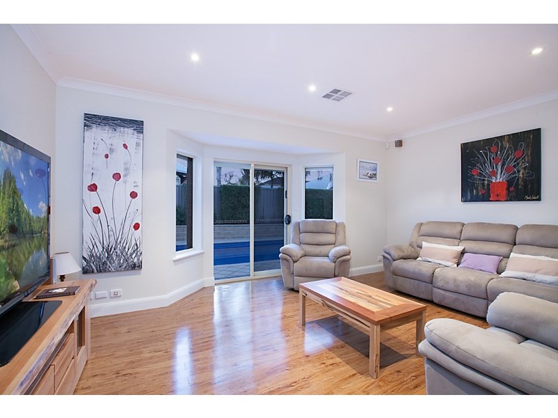 25 Woodland Drive, Oakden SA 5086