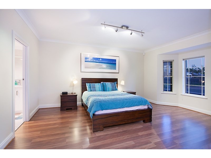 25 Woodland Drive, Oakden SA 5086