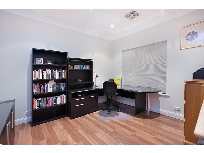 25 Woodland Drive, Oakden SA 5086