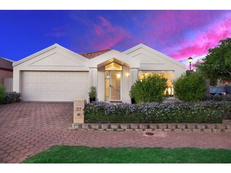 27 Dovecote Street, Oakden SA 5086