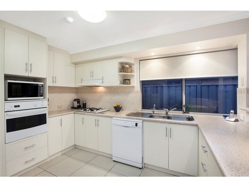 27 Dovecote Street, Oakden SA 5086