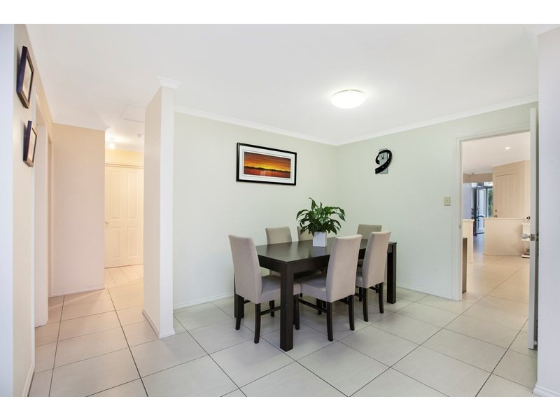 27 Dovecote Street, Oakden SA 5086