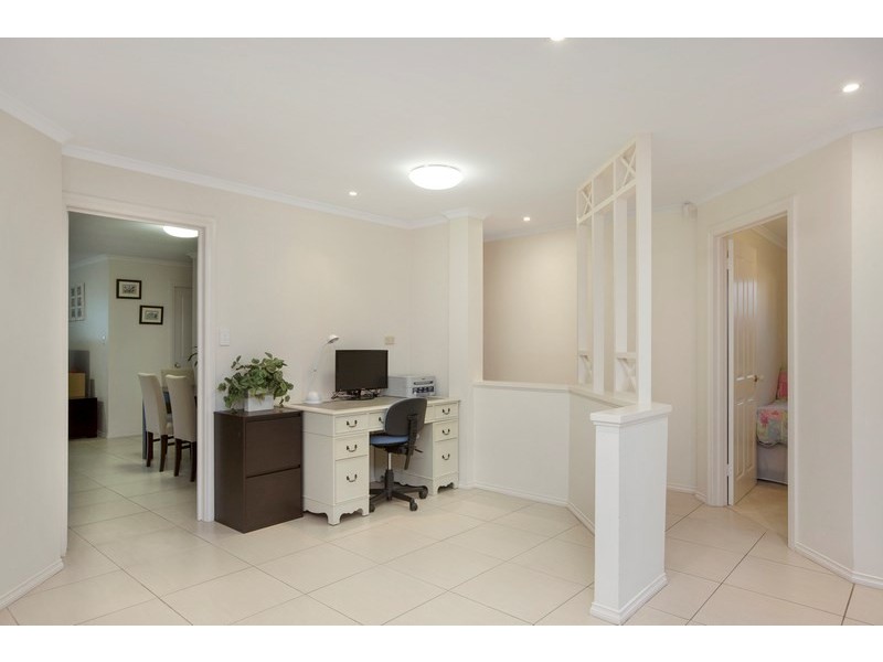 27 Dovecote Street, Oakden SA 5086