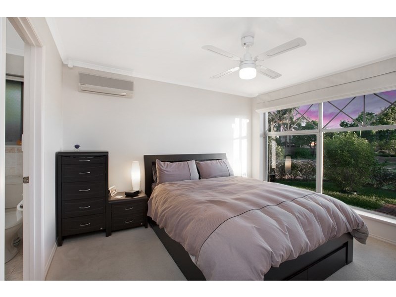 27 Dovecote Street, Oakden SA 5086