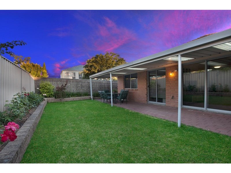 27 Dovecote Street, Oakden SA 5086