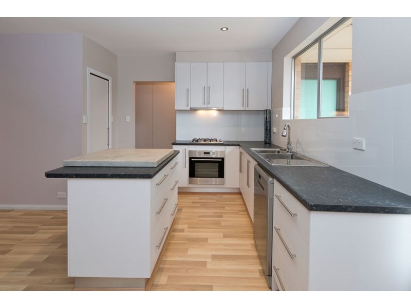 7 Balmoral Street, Hillcrest SA 5086