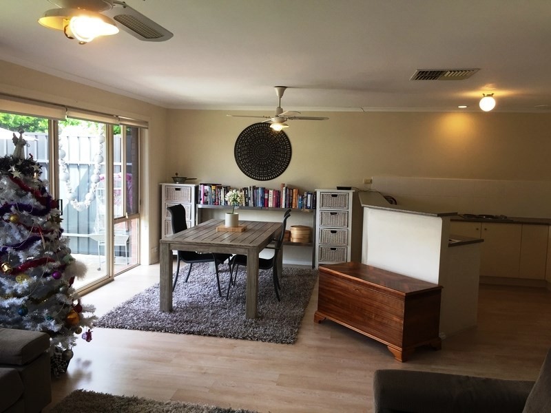 33 Morris Drive, Valley View SA 5093