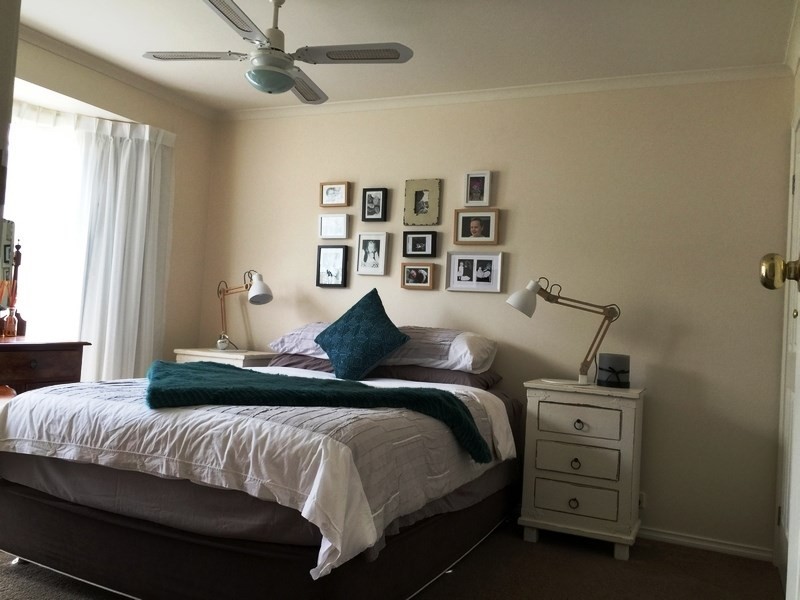 33 Morris Drive, Valley View SA 5093