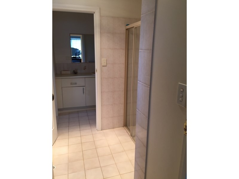 33 Morris Drive, Valley View SA 5093