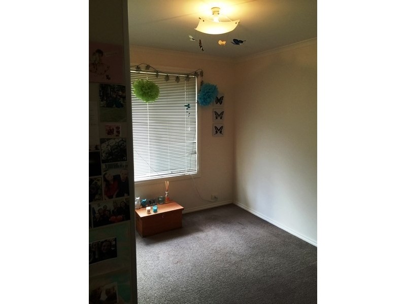 33 Morris Drive, Valley View SA 5093