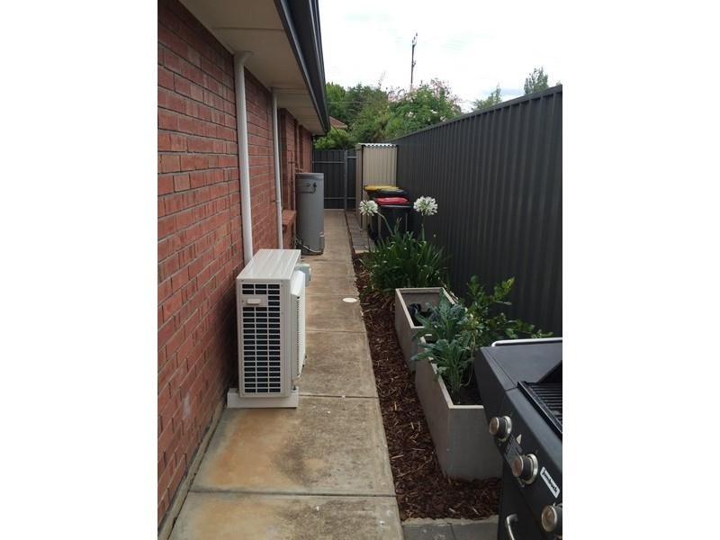 33 Morris Drive, Valley View SA 5093