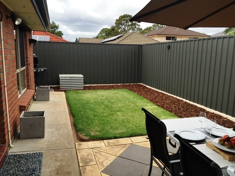 33 Morris Drive, Valley View SA 5093