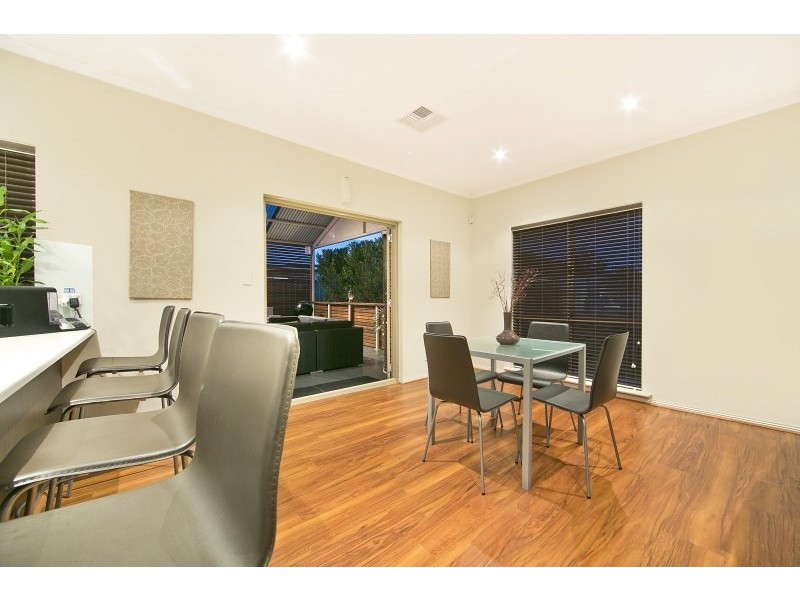 42 Lord Howe Crescent, Mawson Lakes SA 5095