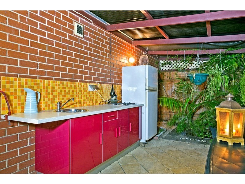 17 Mottistone Court, Oakden SA 5086