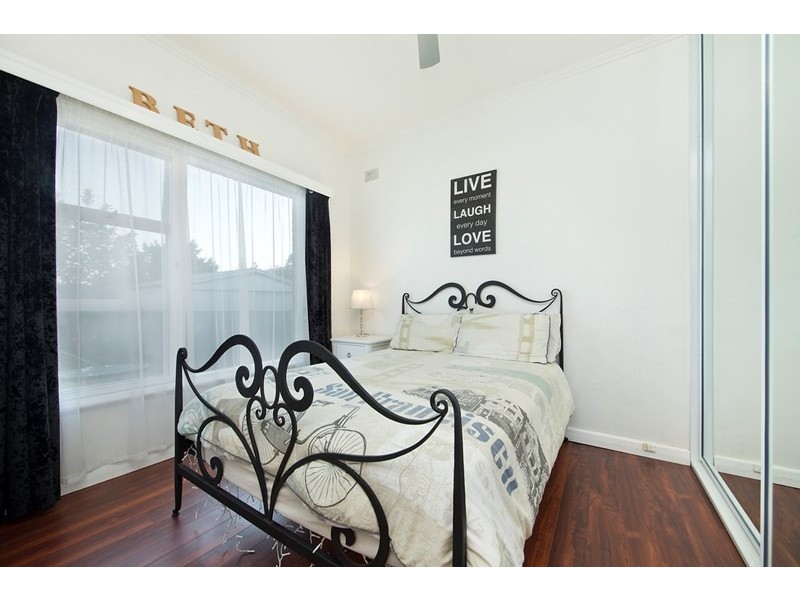 13 Windsor Avenue, Clearview SA 5085