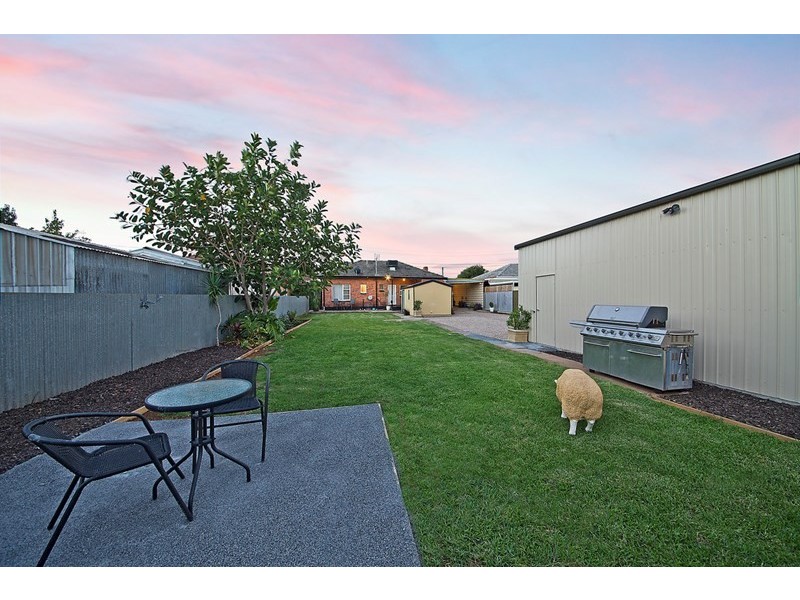 13 Windsor Avenue, Clearview SA 5085