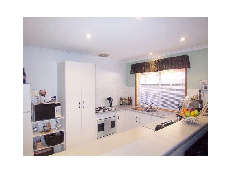 15 Benthall Avenue, Oakden SA 5086